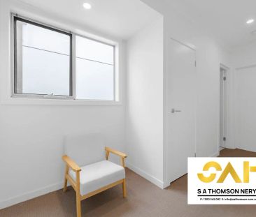 “Modern 3-Bedroom Townhouse in a Sought-After Craigieburn Location” - Photo 2