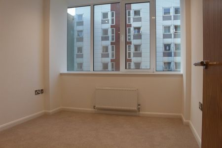 1 Bed Flat, Landsowne Road, CR0 - Photo 2
