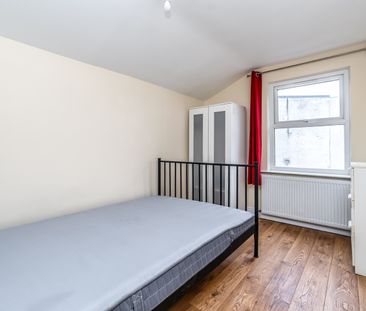 4 Bed Terraced House, Glenwood Road, N15 - Photo 3