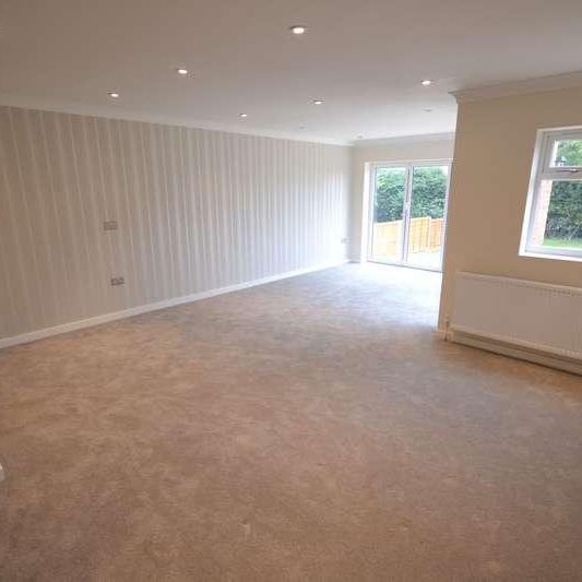 Bird In Hand Lane, Sonning Common, RG4 - Photo 1