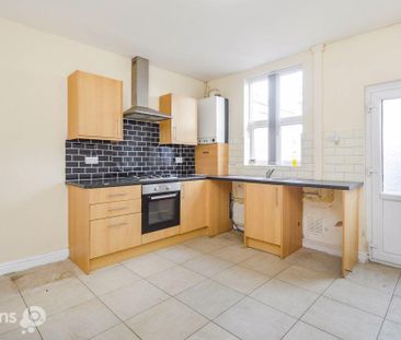 2 bedroom terraced house to rent - Photo 4