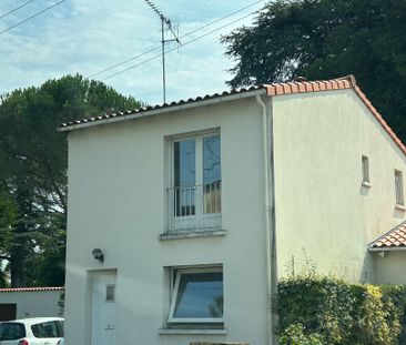 Location Appartement 2 pièces 46m² - Photo 2