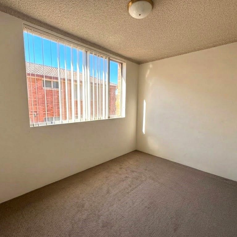 Great location - Photo 1