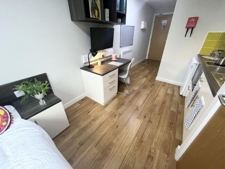 1 bedroom apartment to rent - Photo 2