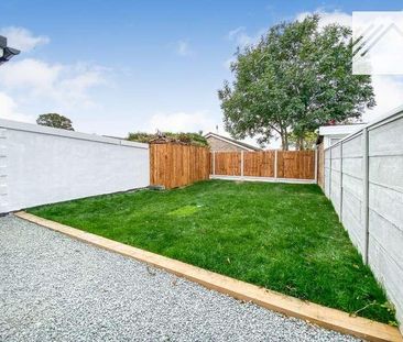 Small Gains Avenue, Canvey Island, SS8 - Photo 3