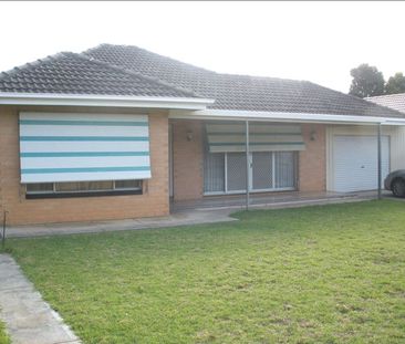 10 Wensleydale Avenue, Hectorville SA 5073 - House For Rent | Domain - Photo 1