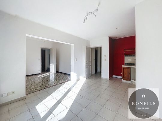 A LOUER AVIGNON PREMIERE CEINTURE EXTRA-MUROS (84000) : une maison non meublée, climatisée de 4 pièces plain-pied, avec jardin et garage., - Photo 1