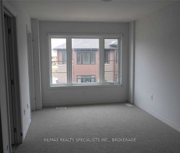 For Lease - 461 Blackburn Drive Unit# 33, Brantford, Ontario - Photo 4