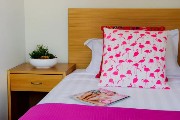 One Bedroom Apartment - Photo 1