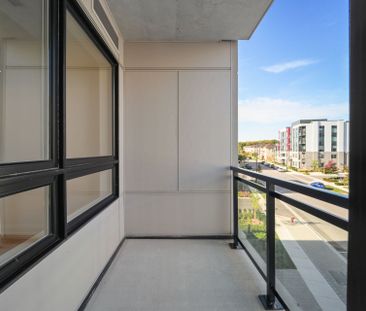 For Lease - 3250 Carding Mill Trail Unit# 320, Oakville, Ontario - Photo 6