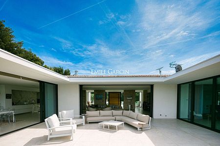 Villa ultra moderne à La Cadière d'Azur, vue mer - Photo 4