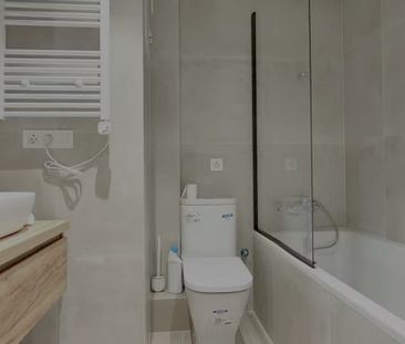 Carrer del Concili de Trento, Barcelona, Catalonia 08020 - Photo 4