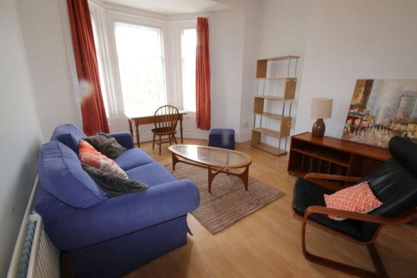 2 bedroom property to rent - Photo 1