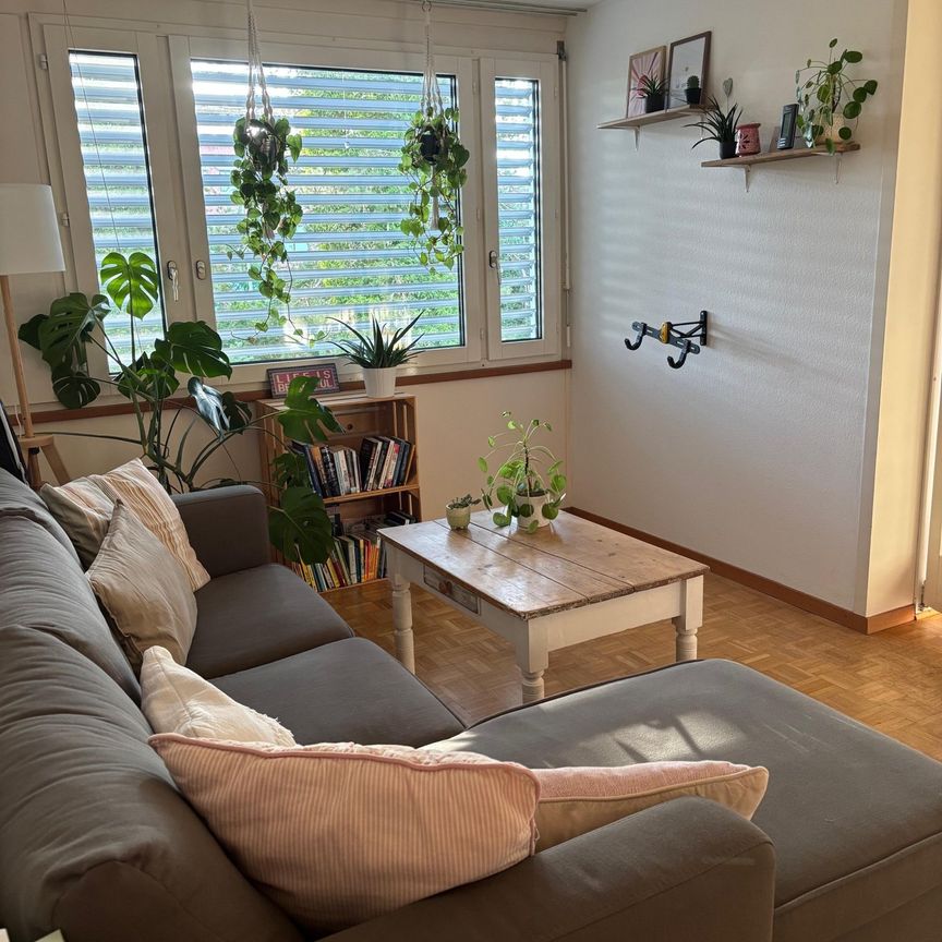 Möblierte 2.5-Zimmer Wohnung zur Untermiete - Foto 1