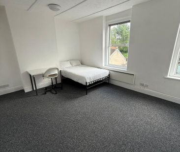 2 bedroom house share to rent - Photo 3