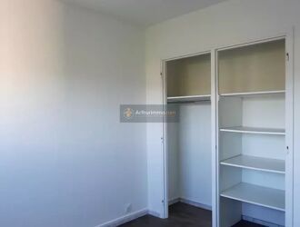 Location Appartement 3 pièces 63 m2 à Saint-Raphaël - Photo 2