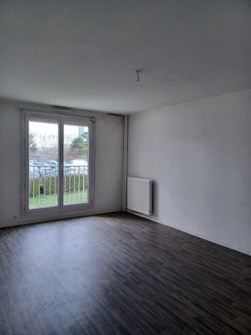 Appartement 4 pièces 79m²- Vaulx en Velin - - Photo 2