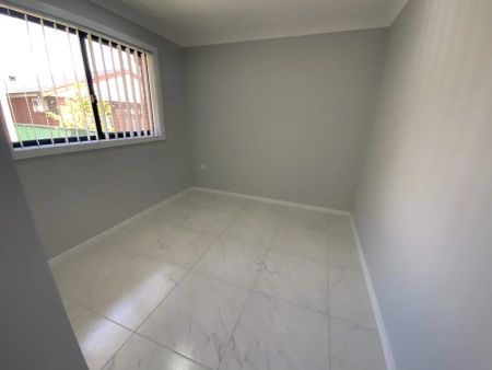 “Brand New Granny flat in Minto” - Photo 3