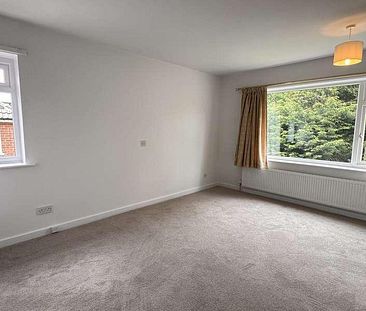 Pannal Ash Drive, Harrogate, North Yorkshire, HG2 - Photo 2