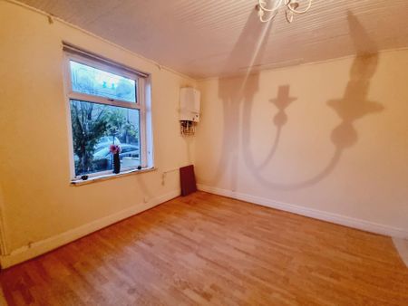 3 bedroom terraced house to rent - Photo 5