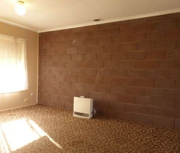 Neat & Convenient Living in Lavington - Photo 1