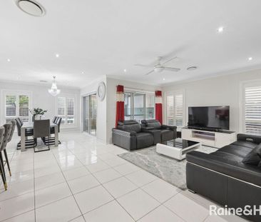 Spacious & Modern 5-Bedroom Family Home in the Heart of The Ponds! - Photo 4
