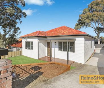 COMORTABLE FAMILY HOME OFFERING FREE ELECTRICTY AND WATER - Photo 6