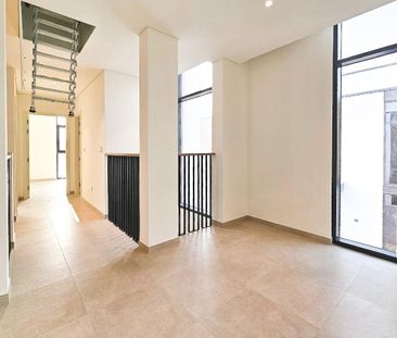 4 Bed G+2 | Brand New | On Green Belt - Photo 4