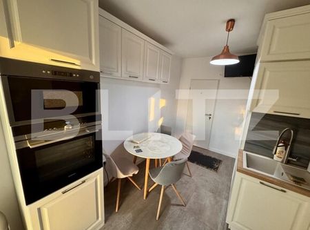 Apartament 3 camere, 75 mp, zona Ultracentrală - Photo 2