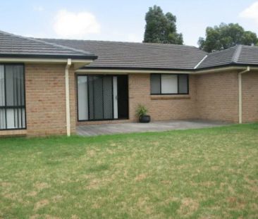 Modern Family Haven in Prime Kellyville Ridge Location - Photo 3