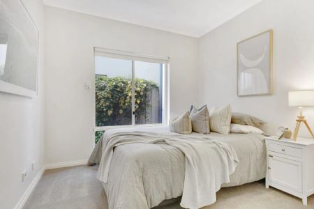 2 Storey Executive Residence - City Fringe - Photo 4