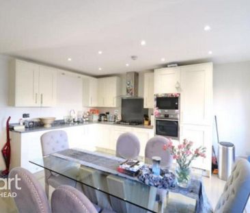 1 bedroom in a house share to rent - Photo 4