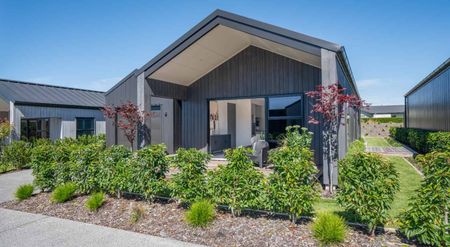 Peaceful, Easy Living in Rangatira Park - Photo 5