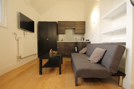 1 bedroom apartment to rent - Photo 2