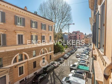 Appartamento in Affitto in Via Maria Cristina a Roma - Photo 3