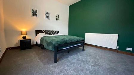 Salisbury Terrace, LS12 - Photo 3