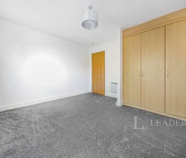 Endeavour Court, Ocean Village, SO14 - Photo 2