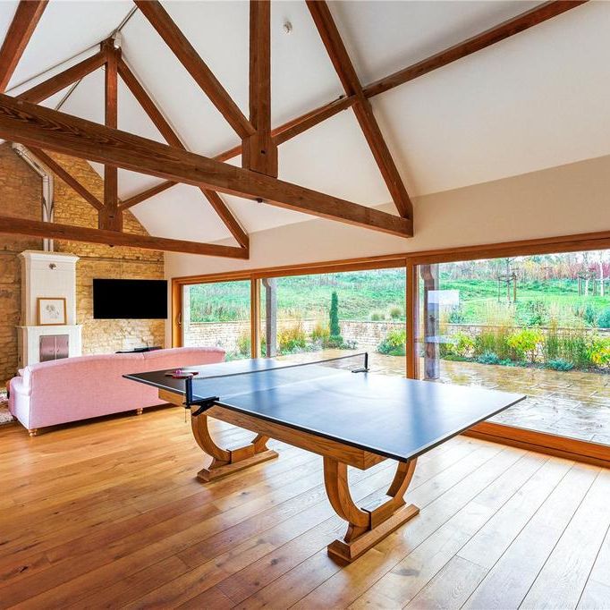 5 bedroom detached house to rent - Photo 1