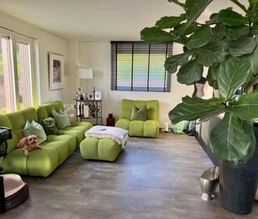 Living by the lake! - Foto 1