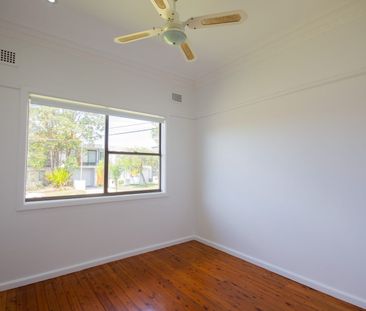 Beautifully Renovated Family Home in Prime Panania Location! - Photo 2