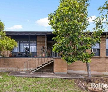 Modern 3 Bedroom Family Home! - Photo 6