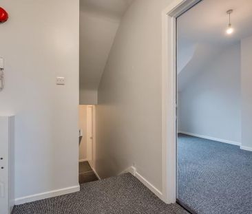 Flat 6, 11 Camden Street, Belfast, BT9 6AT - Photo 2