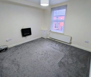 Aldersley Road, Aldersley, Wolverhampton - Photo 1