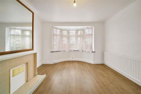 3 bedroom terraced house to rent - Photo 4