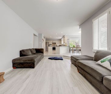 For Lease - 449 Alex Doner Drive, Newmarket, Ontario - Photo 3