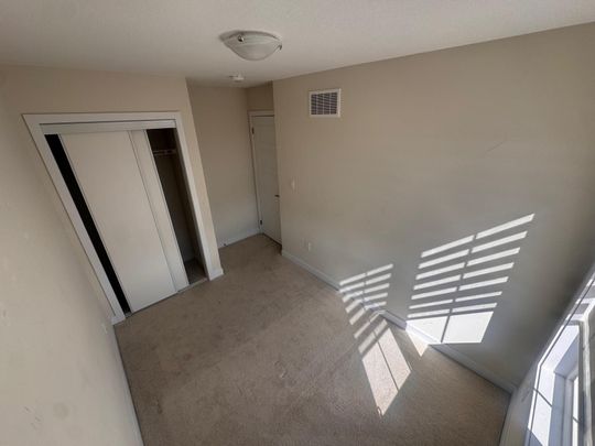 For Lease - 21 Melody Lane, Thorold, Ontario - Photo 1