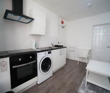 Apartment 1 55 High Street - Photo 5