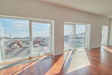 TRAUMHAFTE DG-WOHNUNG MIT BLICK AUF DIE KARLSKIRCHE! - Foto 2