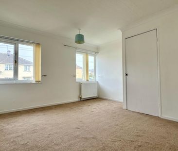 4 bedroom House To Let - Photo 3