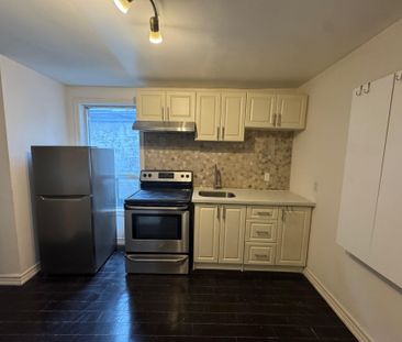 For Lease - 180 Carlton Street Unit# 1, Toronto, Ontario - Photo 2